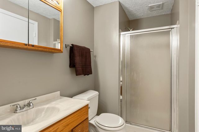 5661 CHELMSFORD CT, Burke, VA 22015