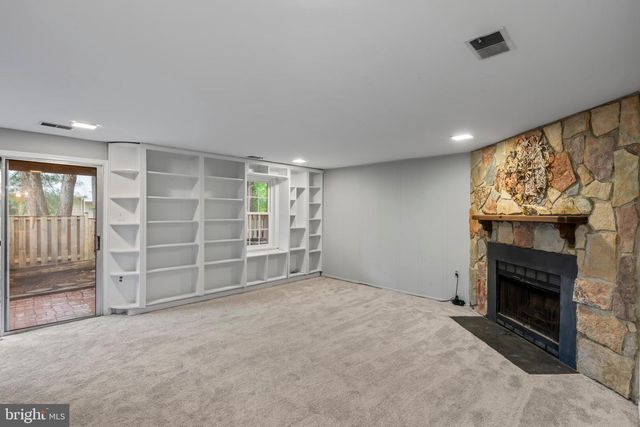 5661 CHELMSFORD CT, Burke, VA 22015