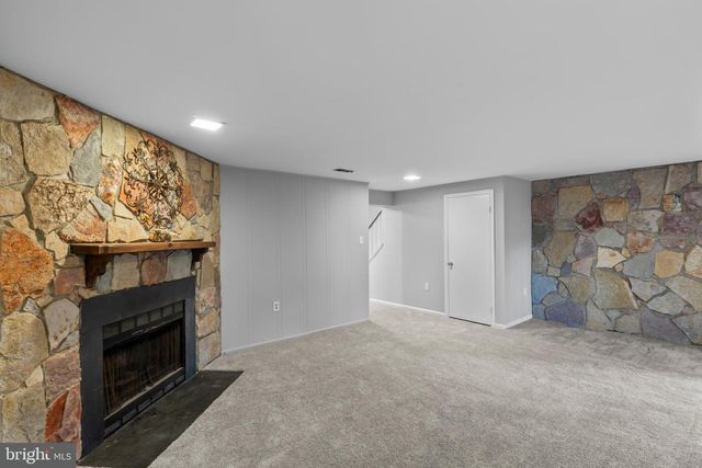 5661 CHELMSFORD CT, Burke, VA 22015