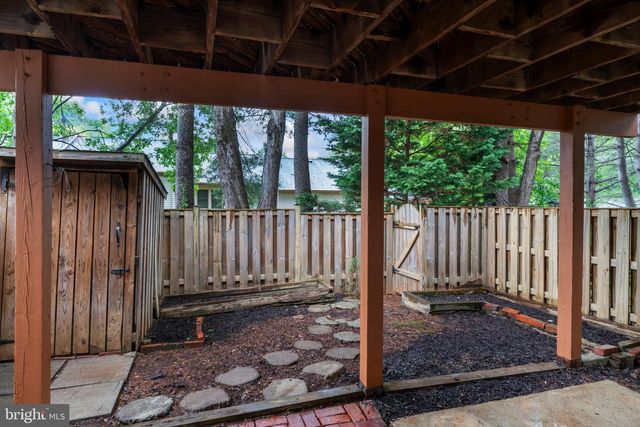 5661 CHELMSFORD CT, Burke, VA 22015