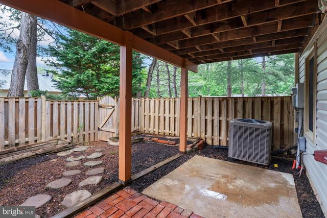 5661 CHELMSFORD CT, Burke, VA 22015