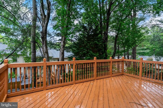 5661 CHELMSFORD CT, Burke, VA 22015