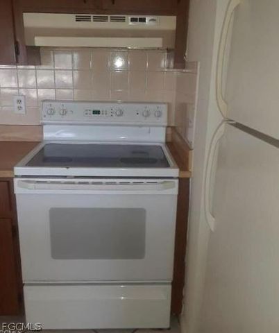 13401 1st ST, Fort Myers, FL 33905