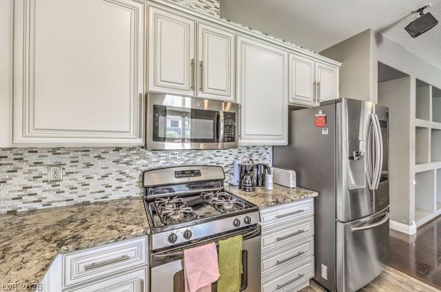 6607 McKinley Summit Court, Las Vegas, NV 89110