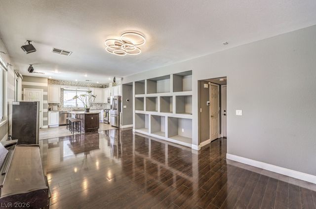 6607 McKinley Summit Court, Las Vegas, NV 89110