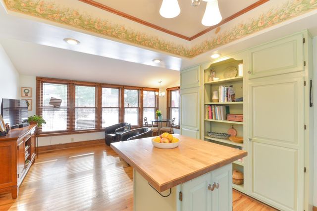 924 5th Avenue S, Stillwater, MN 55082