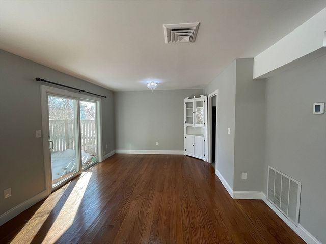 20 Drummer Boy Way 20, Lexington, MA 02420