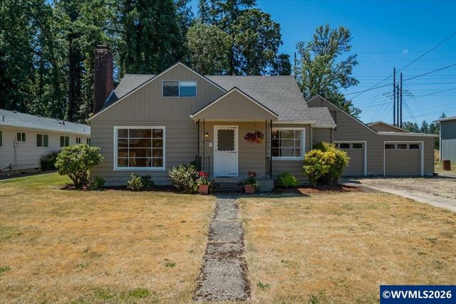 2140 17th Av SW, Albany, OR 97321