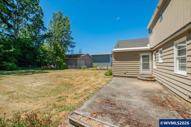 2140 17th Av SW, Albany, OR 97321