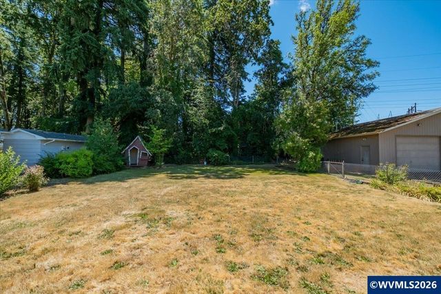 2140 17th Av SW, Albany, OR 97321