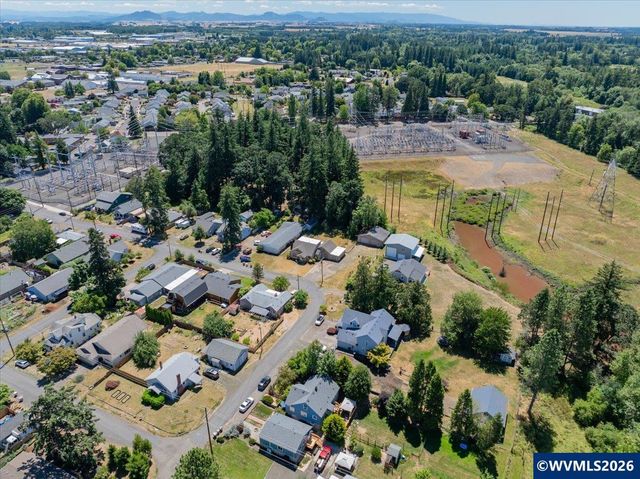 2140 17th Av SW, Albany, OR 97321