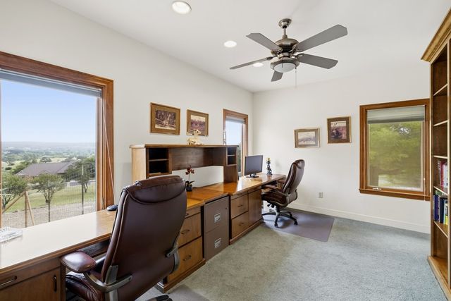 550 Gallup Trail, Kerrville, TX 78028