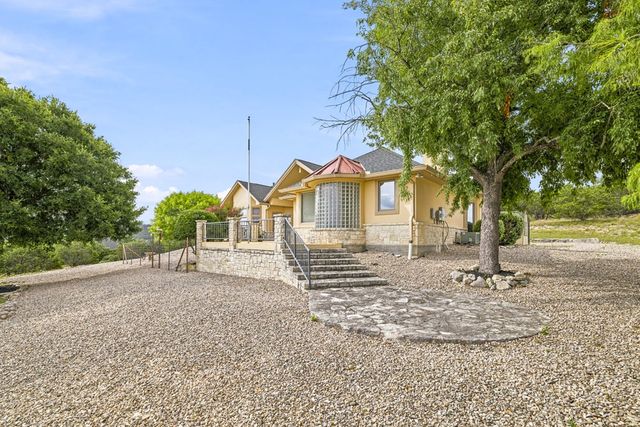 550 Gallup Trail, Kerrville, TX 78028