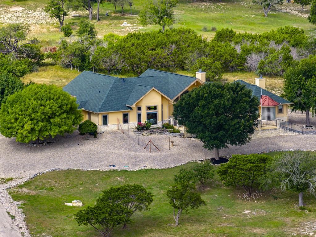 550 Gallup Trail, Kerrville, TX 78028