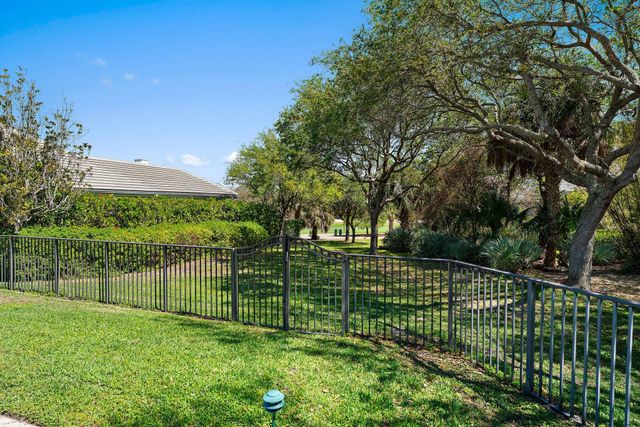 18515 SE Prestwick Lane, Tequesta, FL 33469