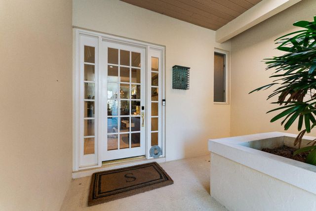 18515 SE Prestwick Lane, Tequesta, FL 33469