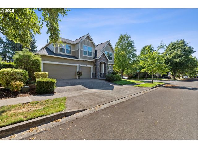 200 N ROYAL OAK St, Newberg, OR 97132