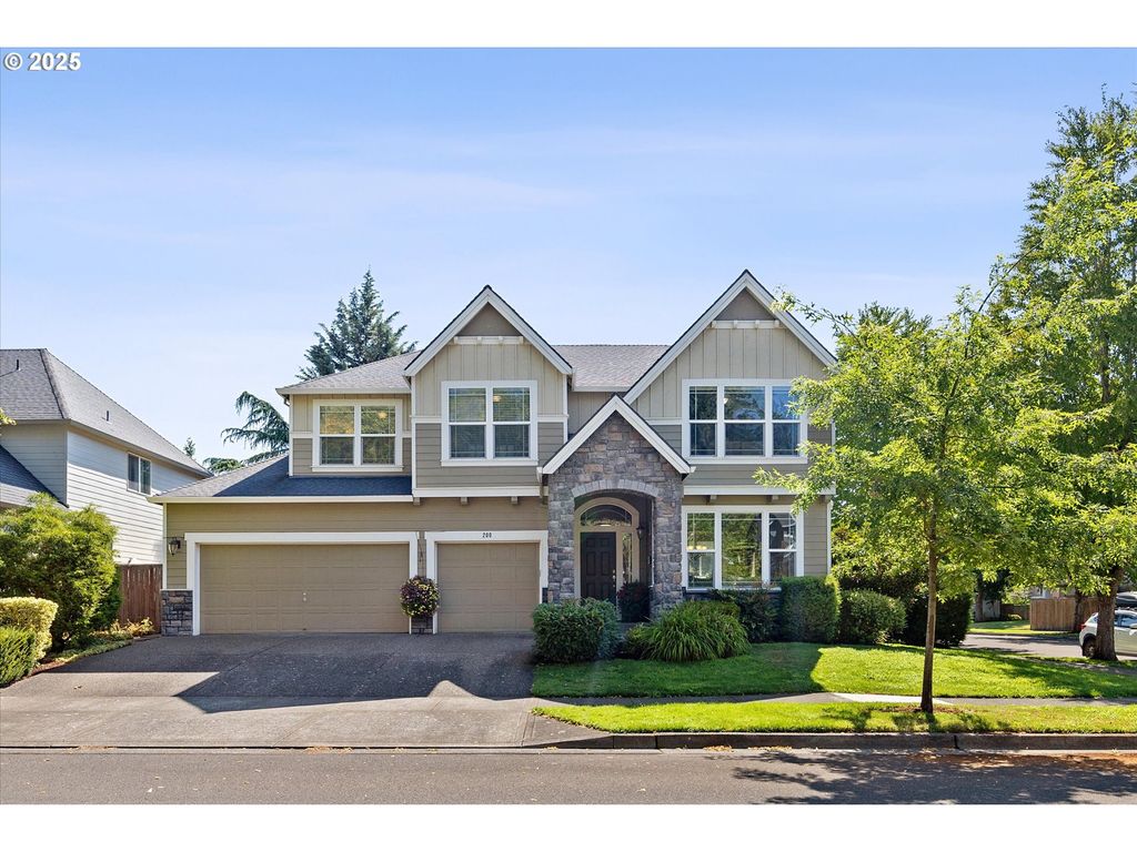 200 N ROYAL OAK St, Newberg, OR 97132