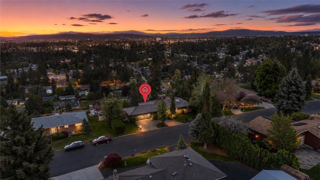 8422 N NORTHVIEW Rd, Spokane, WA 99208