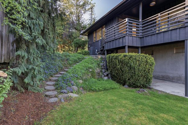 8422 N NORTHVIEW Rd, Spokane, WA 99208