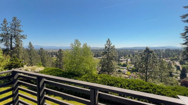 8422 N NORTHVIEW Rd, Spokane, WA 99208