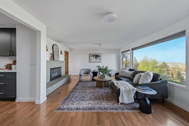 8422 N NORTHVIEW Rd, Spokane, WA 99208