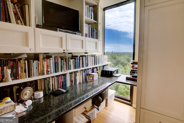 145 15th Street NE 1015, Atlanta, GA 30309