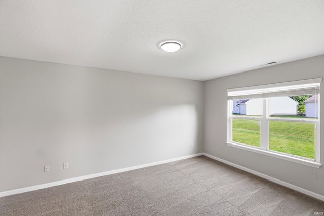 5230 Salt Trail Canyon Pass, Fort Wayne, IN 46808