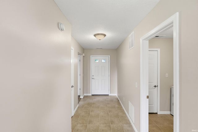 5230 Salt Trail Canyon Pass, Fort Wayne, IN 46808