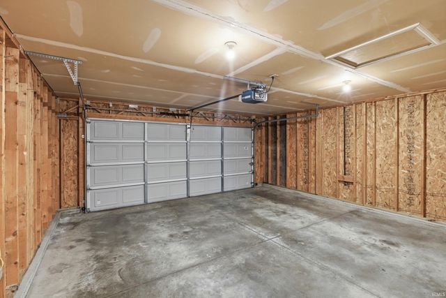 5230 Salt Trail Canyon Pass, Fort Wayne, IN 46808
