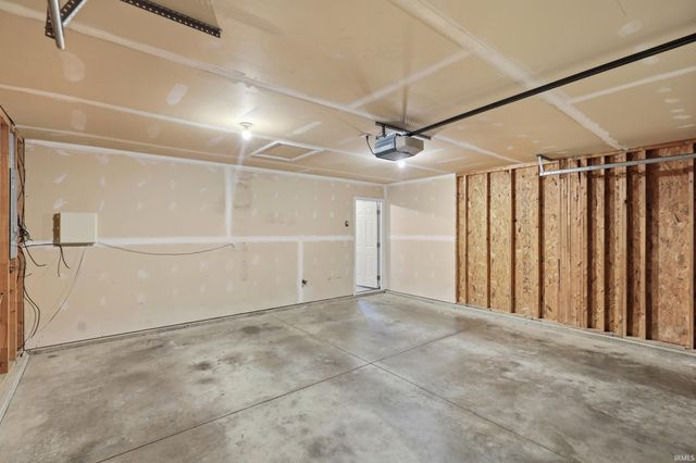 5230 Salt Trail Canyon Pass, Fort Wayne, IN 46808