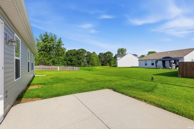 5230 Salt Trail Canyon Pass, Fort Wayne, IN 46808