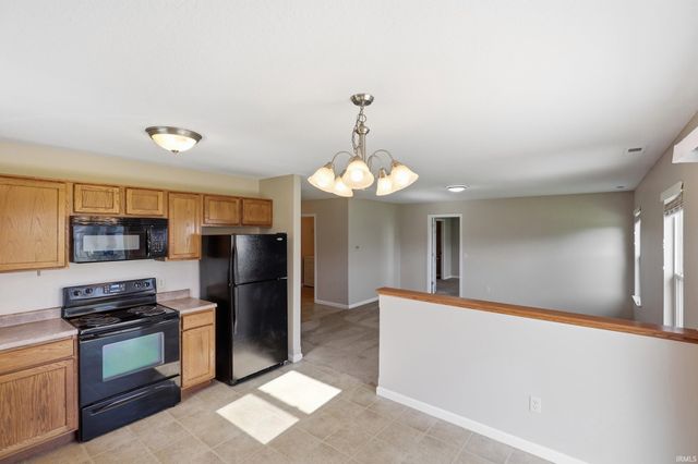 5230 Salt Trail Canyon Pass, Fort Wayne, IN 46808