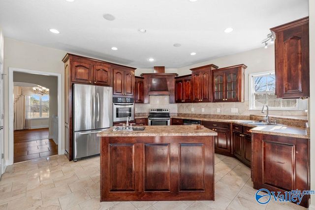 2810 Coates Bend Road, Gadsden, AL 35901