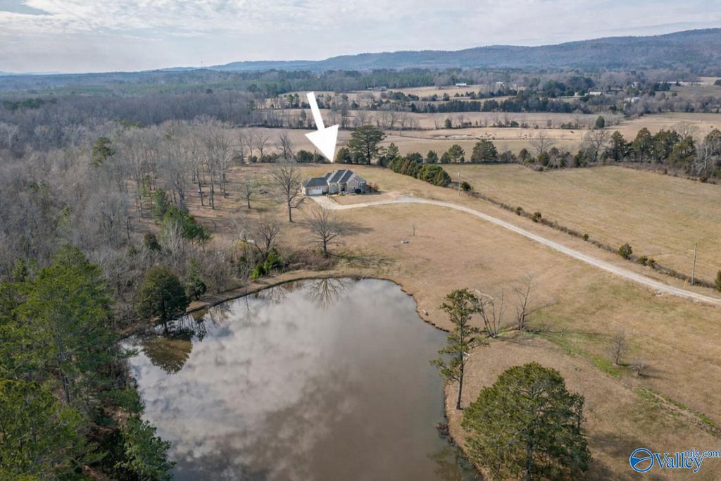 2810 Coates Bend Road, Gadsden, AL 35901