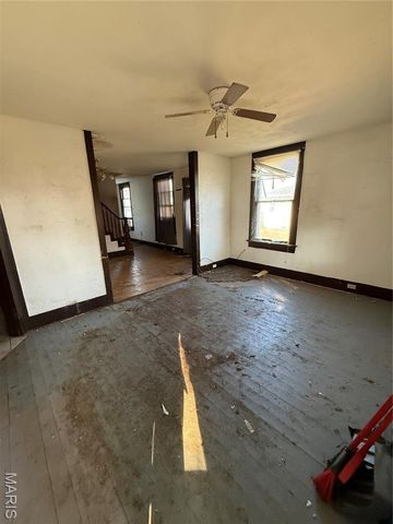 1371 Washington Street, Carlyle, IL 62231