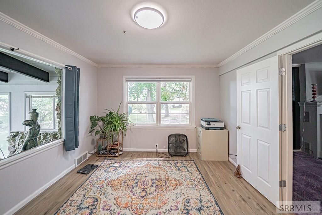 Image 17 of property listing at 269 W Center Street, Shelley, ID 83274