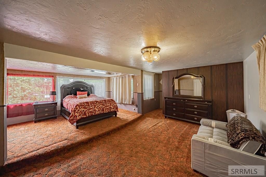 Image 60 of property listing at 269 W Center Street, Shelley, ID 83274