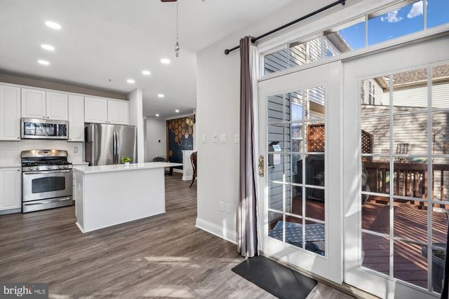 8716 STONEHOUSE DR, Ellicott City, MD 21043