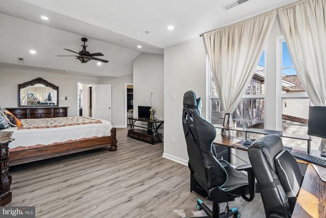 8716 STONEHOUSE DR, Ellicott City, MD 21043