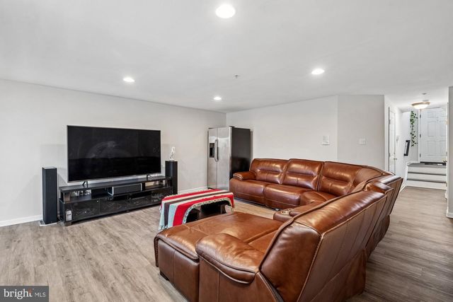 8716 STONEHOUSE DR, Ellicott City, MD 21043