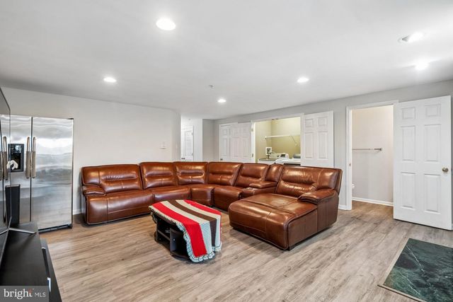 8716 STONEHOUSE DR, Ellicott City, MD 21043