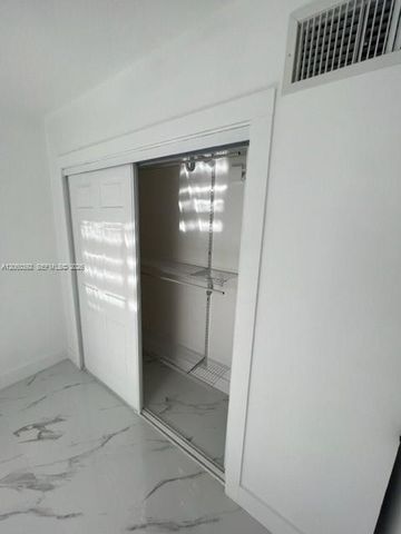 4250 SW 67th Ave 24, Miami, FL 33155