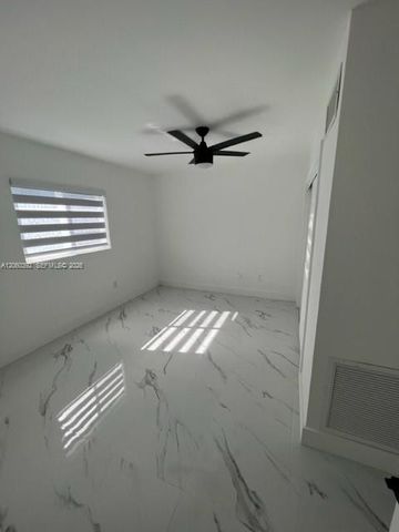 4250 SW 67th Ave 24, Miami, FL 33155