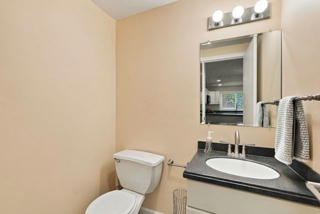 139 Captain Eames Cir 139, Ashland, MA 01721