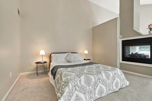 139 Captain Eames Cir 139, Ashland, MA 01721