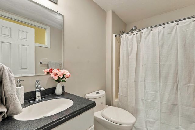 139 Captain Eames Cir 139, Ashland, MA 01721
