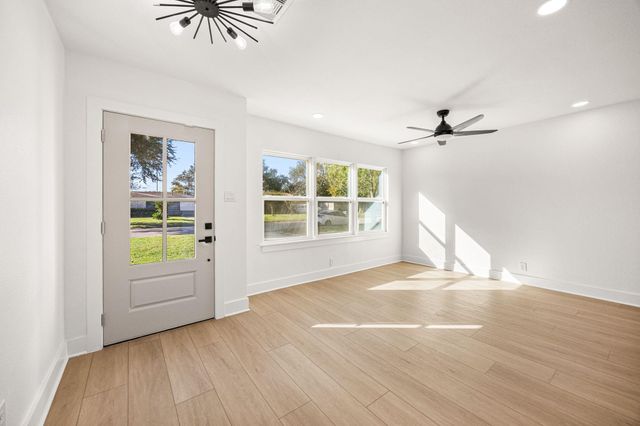 1403 Melody Drive, La Marque, TX 77568