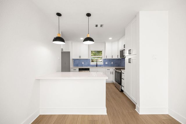 1403 Melody Drive, La Marque, TX 77568