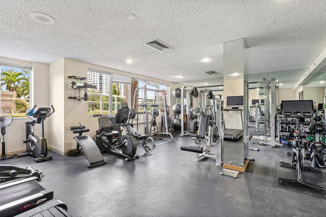 3000 Holiday Drive 1803, Fort Lauderdale, FL 33316